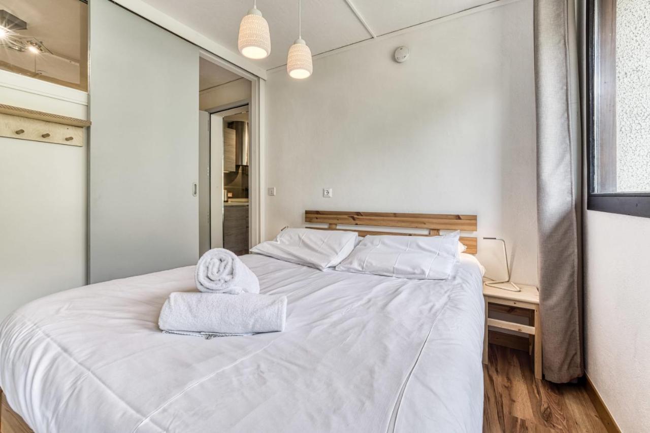 Aiguille Du Grepon - Bright In The Heart Of Apartamento